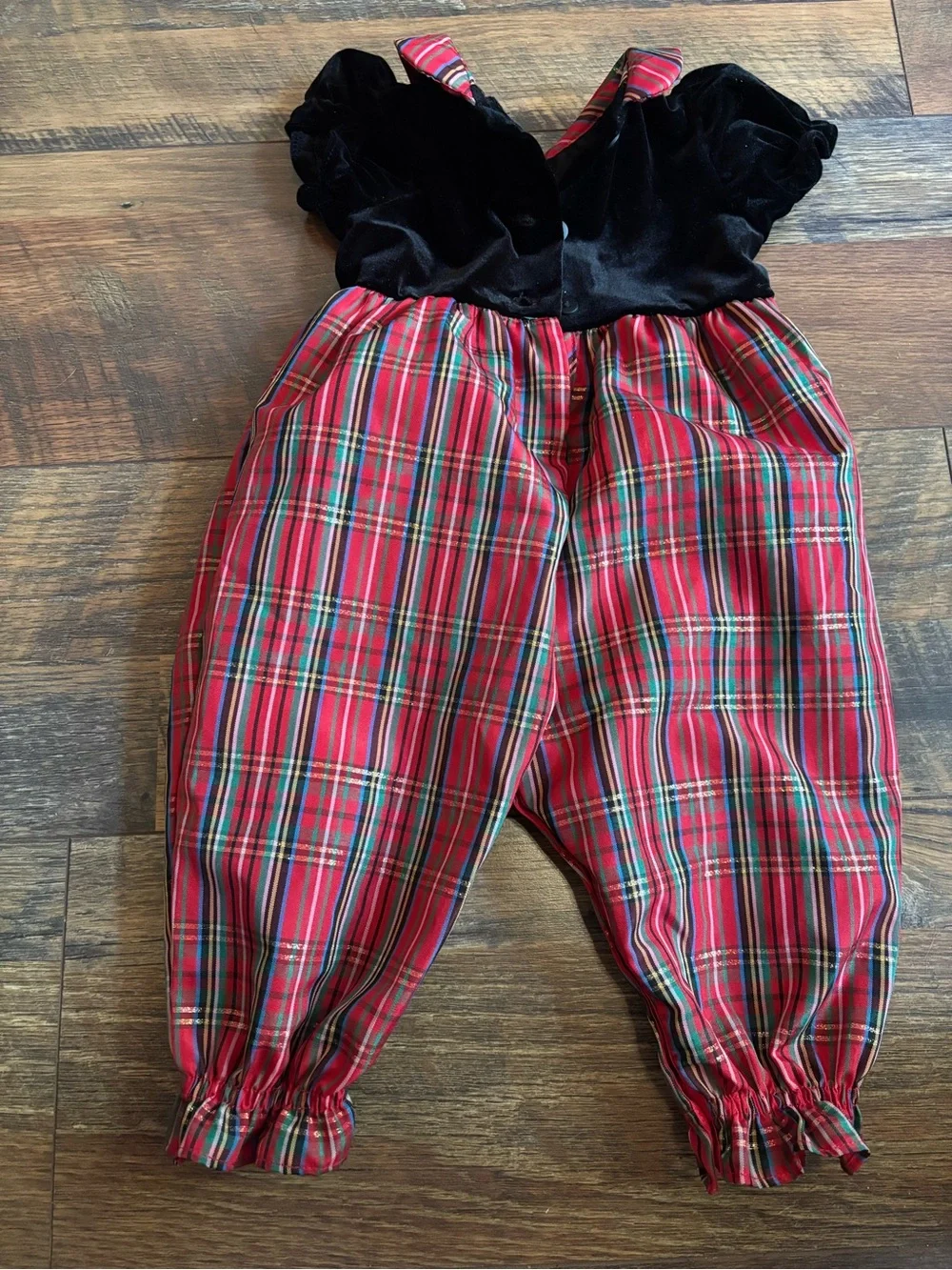 Good lad Christmas plaid romper size 9 months